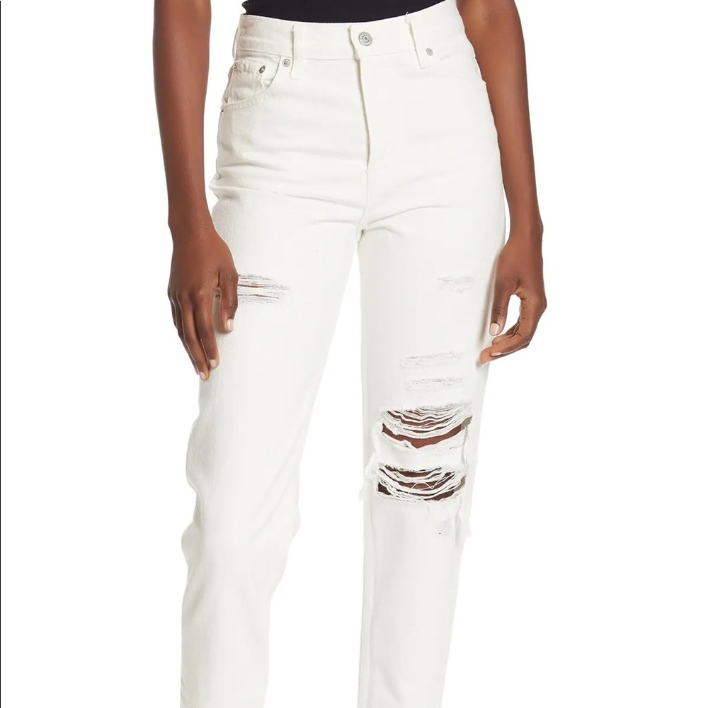 Levi’s White Distressed Mom Jeans